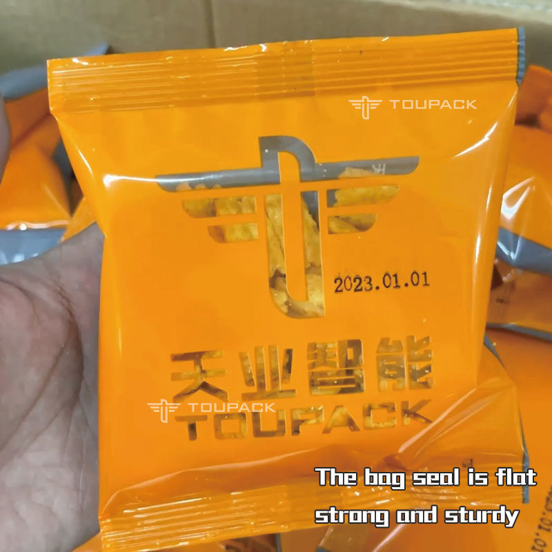 10/14 हॉपर मल्टीहेड वेजर पेलेट पैकिंग मशीन प्लास्टिक बैग वर्टिकल मल्टीहेड वेजर पैकिंग मशीन